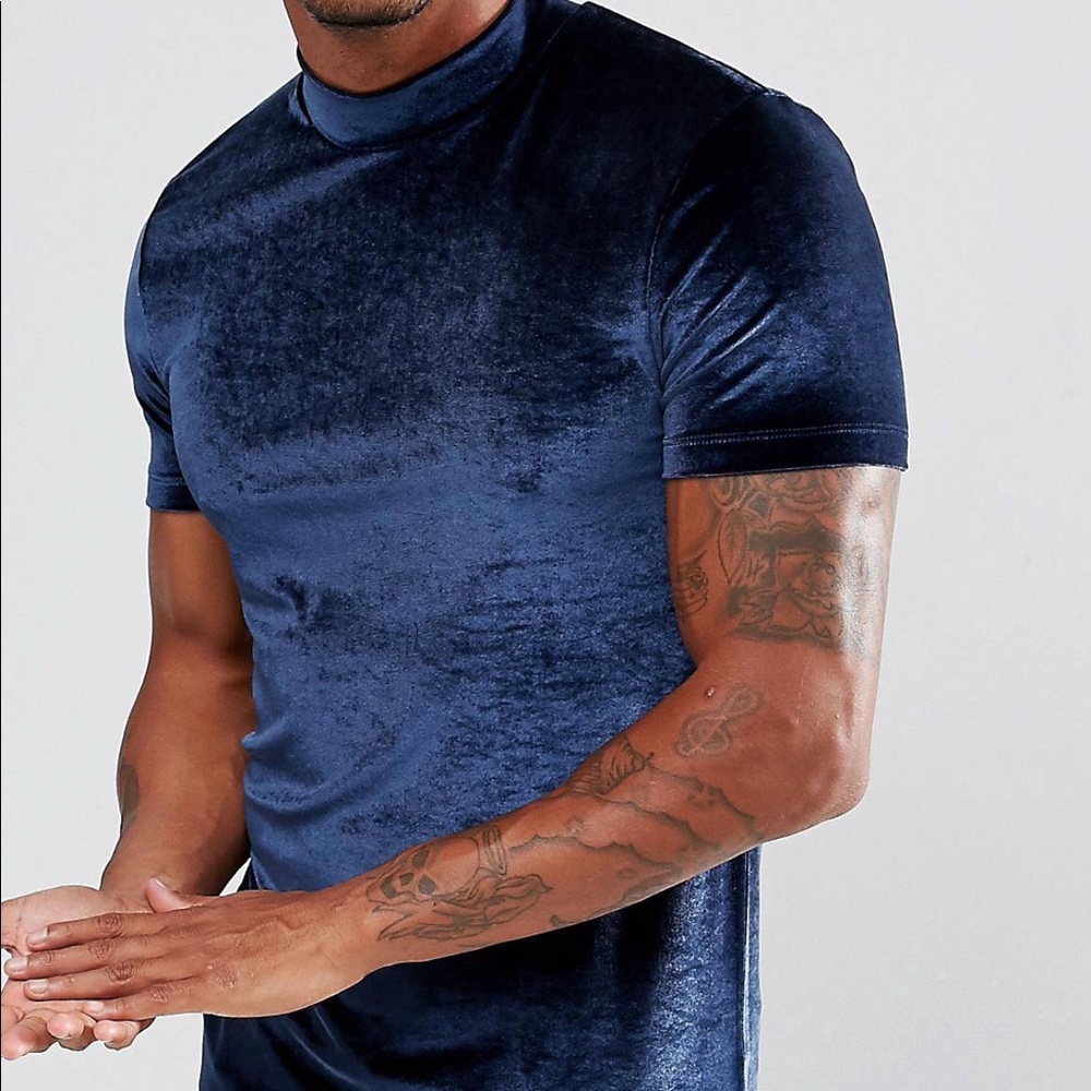 Blue velvet turtleneck “muscle fit”